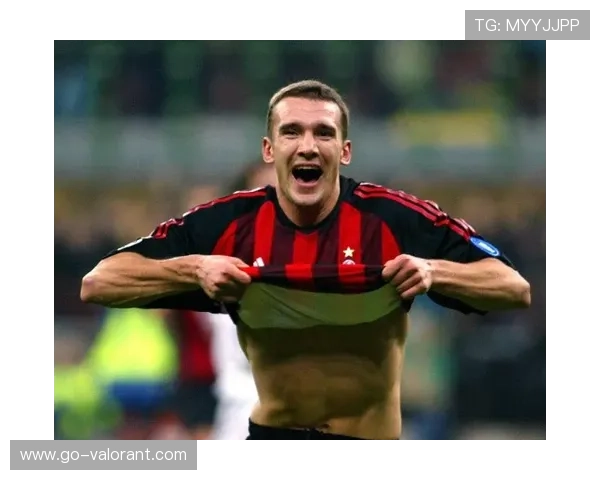 米兰老照片回顾弗拉米尼红黑岁月，球迷重温欧冠辉煌