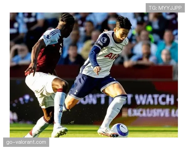 现场：伦敦德比雨战中，孙兴慜进球后向看台已故球迷致哀